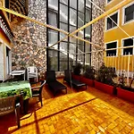 Apartman Pitosforo *