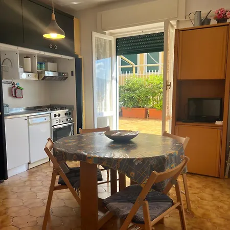 Apartament Pitosforo